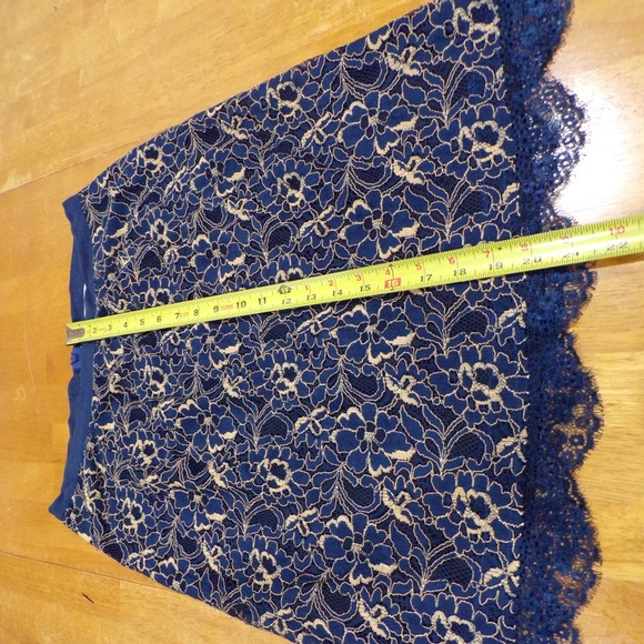 Blue skirt with gold lace, fully lined - Picture 2 of 6